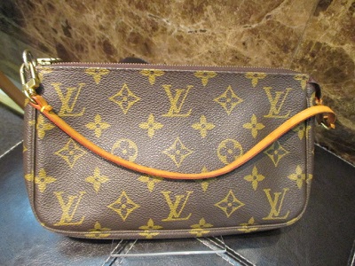 ルイ・ヴィトン 　ポシェットアクセソワール【狸小路3丁目店】 北海道札幌市にあるザ・ゴールド 札幌狸小路3丁目店の画像1