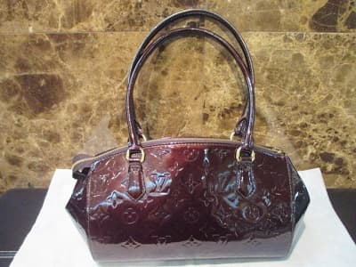 LOUIS VUTTON　シャーウッドPM【狸小路3丁目店】 北海道札幌市にあるザ・ゴールド 札幌狸小路3丁目店の画像1