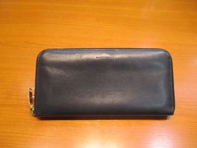 サンローラン　ラウンドファスナーウォレット【狸小路３丁目】 北海道札幌市にあるザ・ゴールド 札幌狸小路3丁目店の画像1
