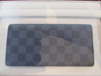 ルイヴィトン　財布【狸小路３丁目店】 北海道札幌市にあるザ・ゴールド 札幌狸小路3丁目店の画像1