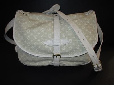 ルイ・ヴィトン　ソミュール30　【狸小路3丁目店】 北海道札幌市にあるザ・ゴールド 札幌狸小路3丁目店の画像1