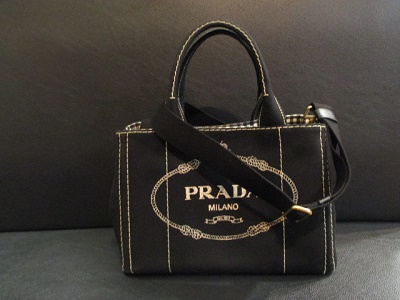 プラダ　カナパトートPM　【狸小路3丁目店】 北海道札幌市にあるザ・ゴールド 札幌狸小路3丁目店の画像1