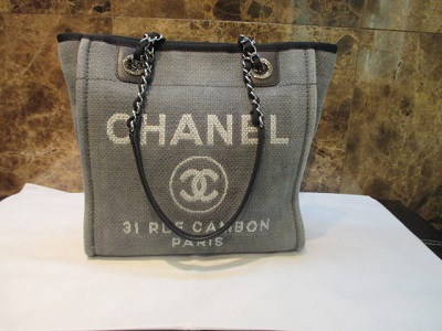 シャネル　ドーヴィルPM　【狸小路3丁目店】 北海道札幌市にあるザ・ゴールド 札幌狸小路3丁目店の画像1