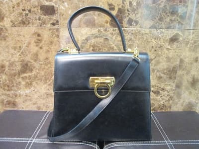 フェラガモ　バッグ【狸小路3丁目店】 北海道札幌市にあるザ・ゴールド 札幌狸小路3丁目店の画像1