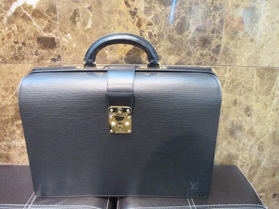 ルイヴィトン　バッグ　【狸小路3丁目店】 北海道札幌市にあるザ・ゴールド 札幌狸小路3丁目店の画像1