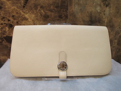 エルメス　長財布　ドゴン【狸小路3丁目店】 北海道札幌市にあるザ・ゴールド 札幌狸小路3丁目店の画像1