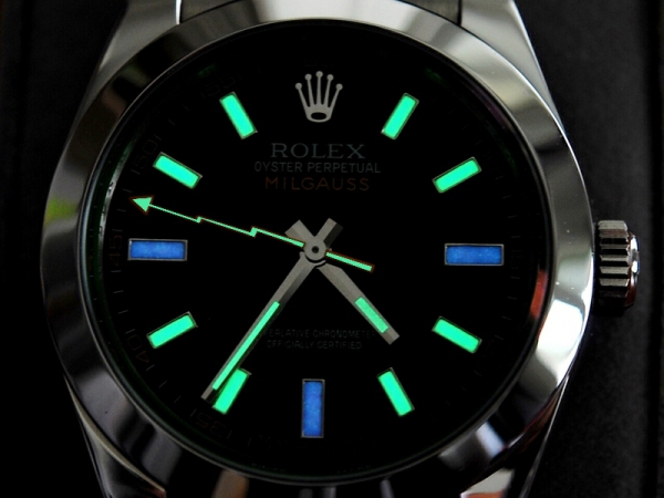 時計豆知識　夜光塗料について　【札幌狸小路3丁目店/北海道/札幌市中央区】 北海道札幌市にあるザ・ゴールド 札幌狸小路3丁目店の画像5