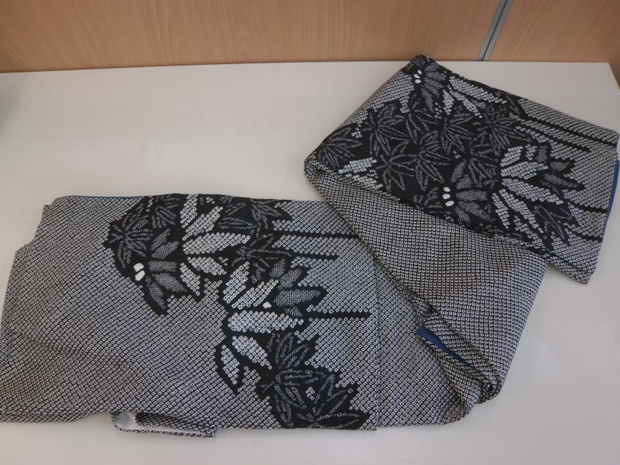 総絞りの着物【発寒店】 北海道札幌市にあるザ・ゴールド 発寒店の画像1