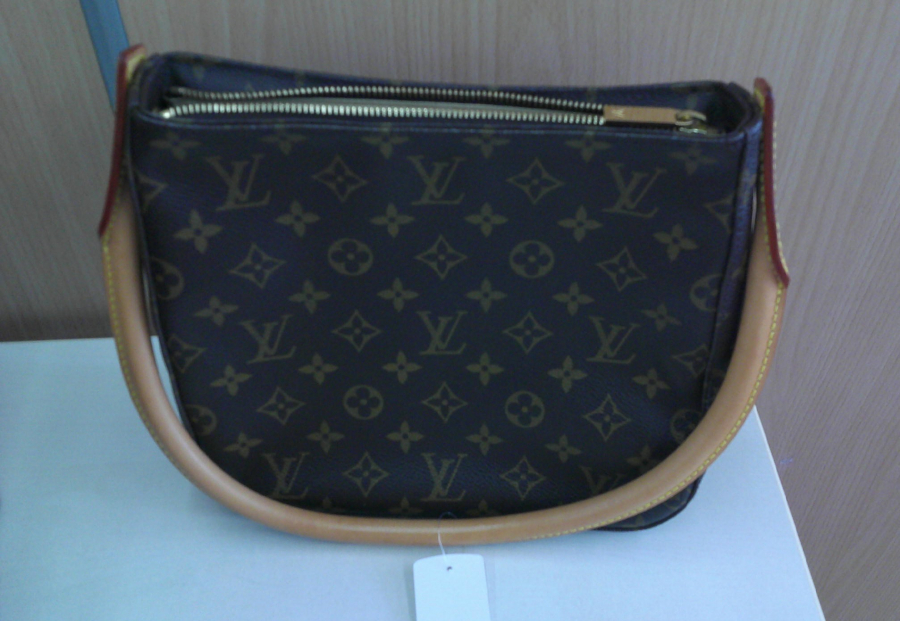 ルイヴィトン　ルーピングMM　バッグ買取実績【発寒店/北海道/札幌市西区】 北海道札幌市にあるザ・ゴールド 発寒店の画像1