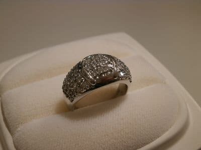 プラチナ900パヴェダイヤリング　【江別店】 北海道江別市にあるザ・ゴールド 江別店の画像1