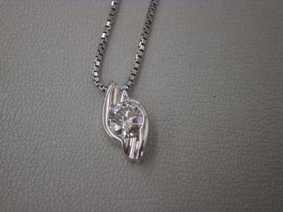 ダイヤモンドネックレス　【江別店】 北海道江別市にあるザ・ゴールド 江別店の画像1