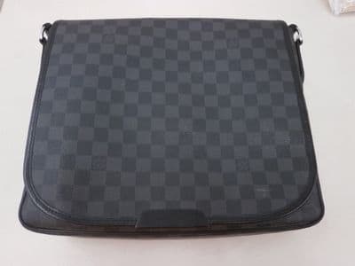 ダミエ・グラフィットライン　レンツォ　【江別店】 北海道江別市にあるザ・ゴールド 江別店の画像1