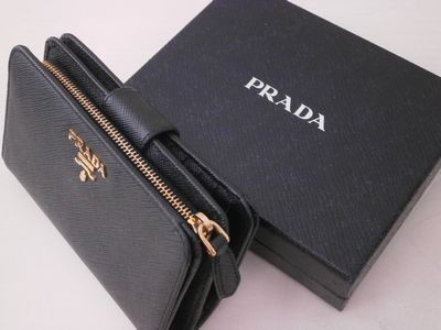 プラダ　財布　【江別店】 北海道江別市にあるザ・ゴールド 江別店の画像1