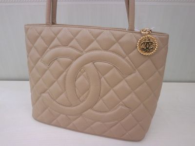 シャネル　復刻トートバッグ　【江別店】 北海道江別市にあるザ・ゴールド 江別店の画像1