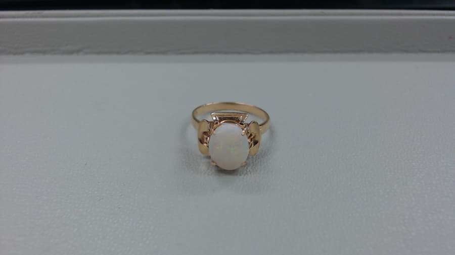 オパール付き18金リング　【苫小牧市/北海道/苫小牧店】 北海道苫小牧にあるザ・ゴールド 苫小牧店の画像1