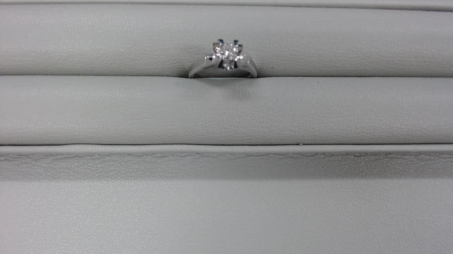 プラチナ900　ダイヤ0.19ｃｔ付きリング　【苫小牧店】 北海道苫小牧にあるザ・ゴールド 苫小牧店の画像1