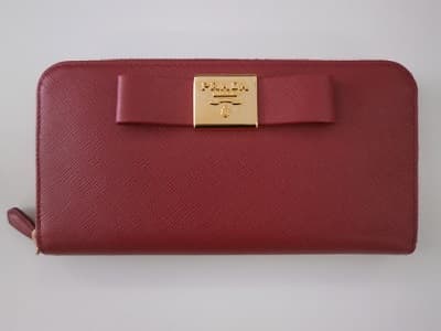 プラダ財布　サフィアーノ　フィオッコ　【白石店】 北海道札幌市にあるザ・ゴールド 白石店（※6/9に閉店いたしました）の画像1