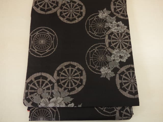 着物　大島紬　買取実績【新川店/北海道/札幌市北区】 北海道札幌市にあるザ・ゴールド 新川店の画像1