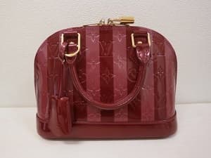 ルイ・ヴィトン　ヴェルニ レイユール アルマＢＢ  【新川店】 北海道札幌市にあるザ・ゴールド 新川店の画像1