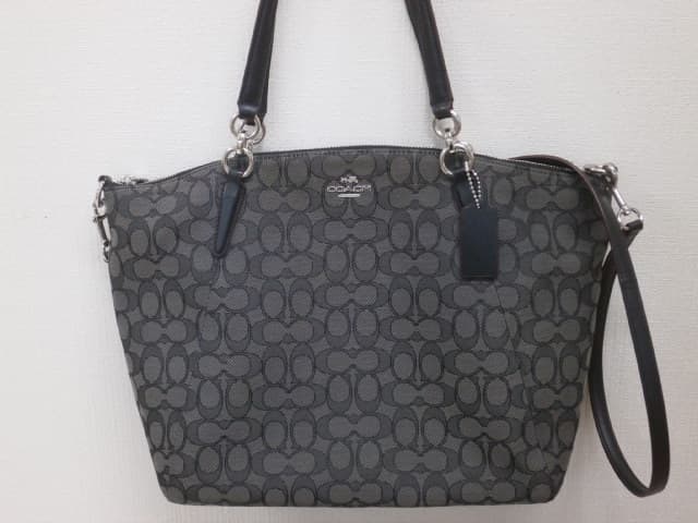 コーチ　スモール ケルシー サッチェル 　【元町店】 北海道札幌市にあるザ・ゴールド 元町店（※6/9に閉店いたしました）の画像1