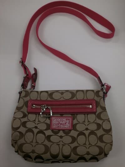 コーチ レディース ショルダーバッグ　【元町店】 北海道札幌市にあるザ・ゴールド 元町店（※6/9に閉店いたしました）の画像1