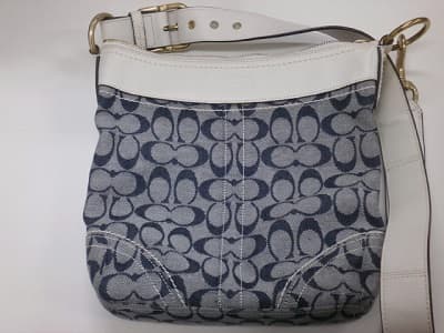 コーチ　ショルダーバッグ　【元町店】 北海道札幌市にあるザ・ゴールド 元町店（※6/9に閉店いたしました）の画像1