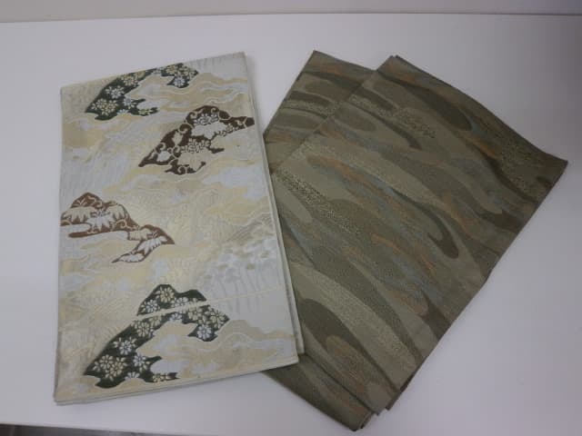 帯・着物の買取実績【平岡店/北海道/札幌市/清田区】 北海道札幌市にあるザ・ゴールド 平岡店の画像1