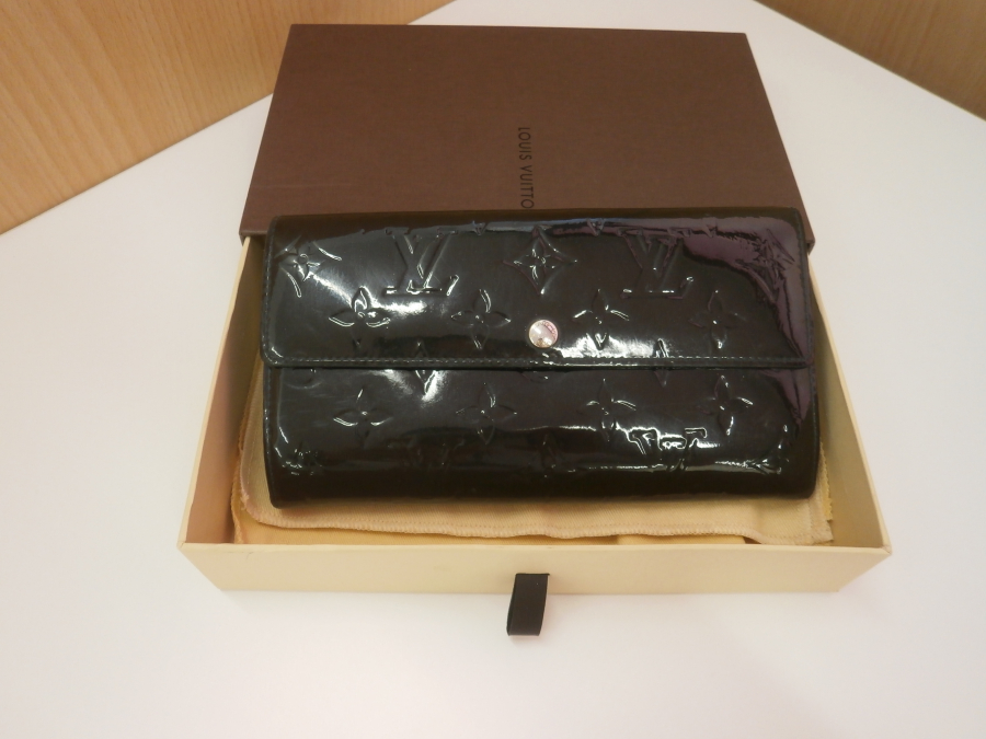 ルイヴィトン  ポルトフォイユ・サラの買取実績【御経塚店/石川県/金沢市】 石川県金沢市にあるザ・ゴールド 御経塚店の画像1