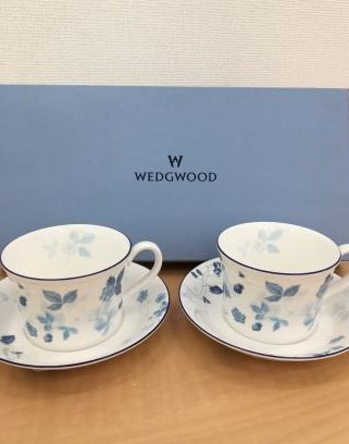 ウェッジウッド　ストロベリーブルー ティーカップ買取実績【松本村井店/長野県/松本市】 長野県松本市にあるザ・ゴールド 松本村井店の画像1