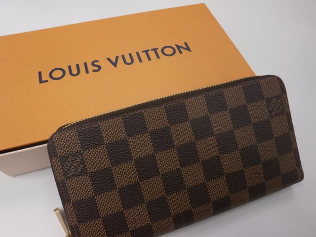 LVジッピーウォレットの買取実績 【白石本通店/北海道/札幌市白石区】 北海道札幌市にあるザ・ゴールド 白石本通店の画像1