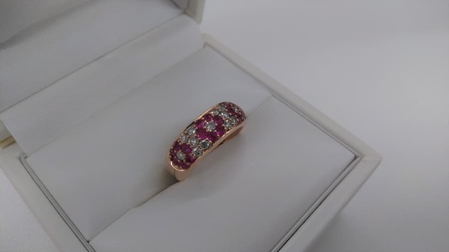 石付きリングの買取実績【燕三条店/新潟県/燕市】 新潟県燕市井土巻2丁目にあるザ・ゴールド 燕三条店の画像1