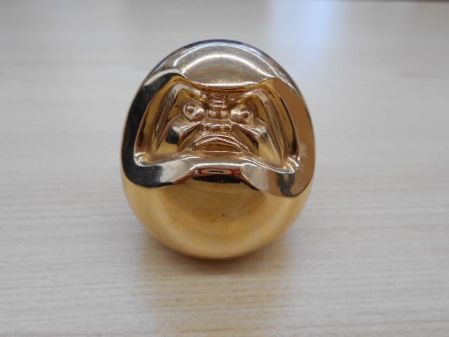 金メッキ達磨の買取実績【燕三条店/新潟県/燕市】 新潟県燕市井土巻2丁目にあるザ・ゴールド 燕三条店の画像1