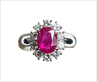 Pt ルビー4ct リング(1.5カラットダイヤ取巻)